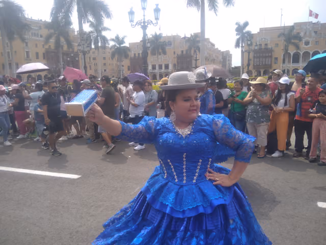 Pasacalle de morenada en Lima, Festividad de la Virgen de la Candelaria 2024 (foto 877)