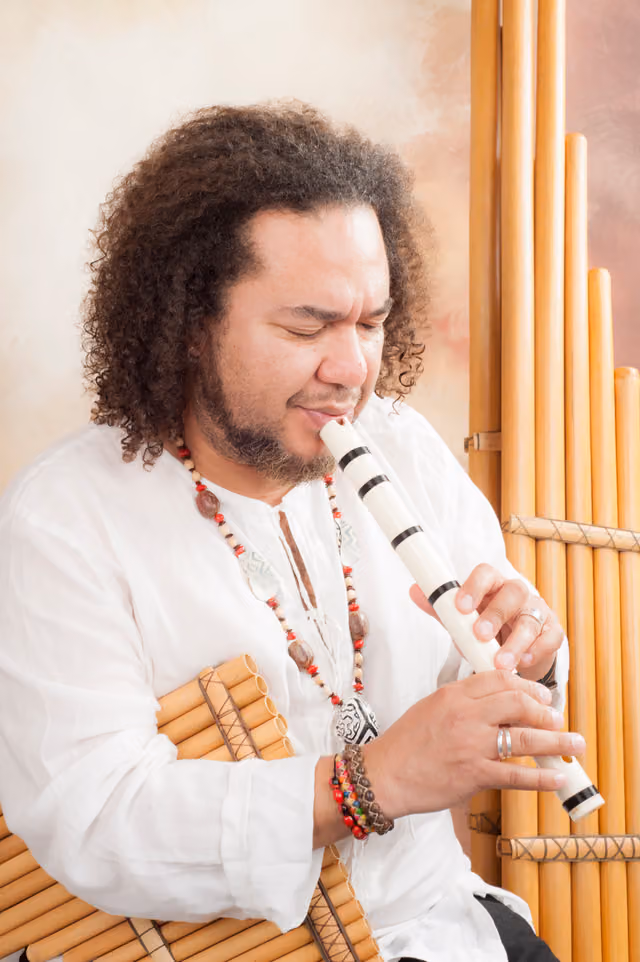 Playing techniques of Andean flutes: quenas, zampoñas and toyos
