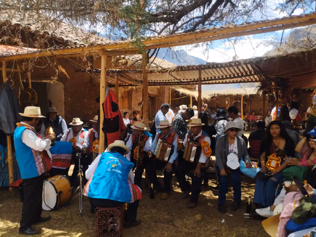 Feast of the Virgin of the Rosary, San Salvador (Cusco): Qhapaq Negro musicians