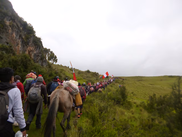 Communal boundary walk (linderaje) in the Fortaleza community, Cusco (59)