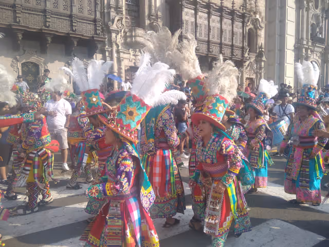 Pasacalle de Lima por la Festividad de la Virgen de la Candelaria 2024 1282
