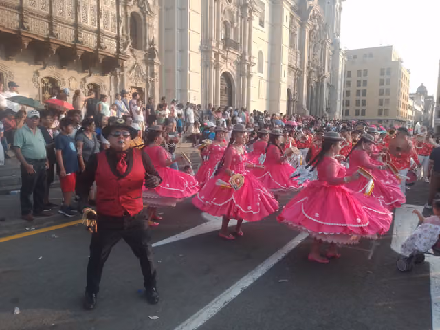 Lima pasacalle for the Feast of the Virgin of Candelaria 2024, photograph 1374