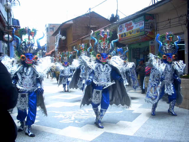 Diablada puneña, diablada Azoguini (Puno, Perú)