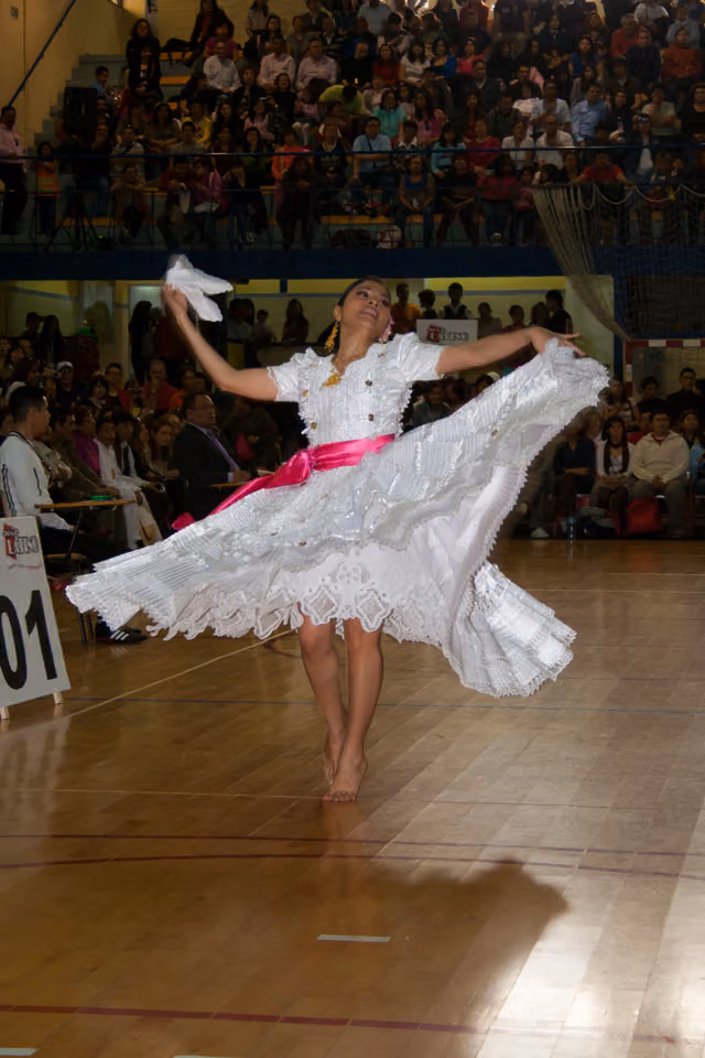 Woman dancing marinera norteña