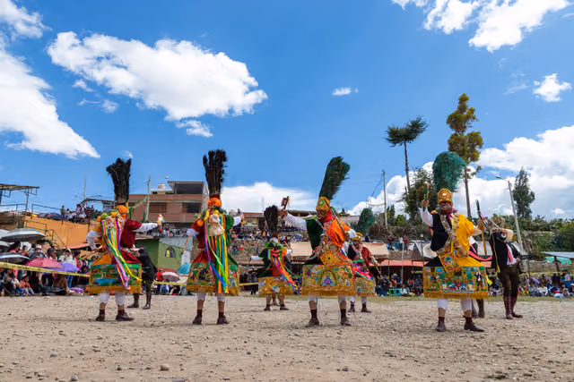 Shapish dance in Chupaca (01)
