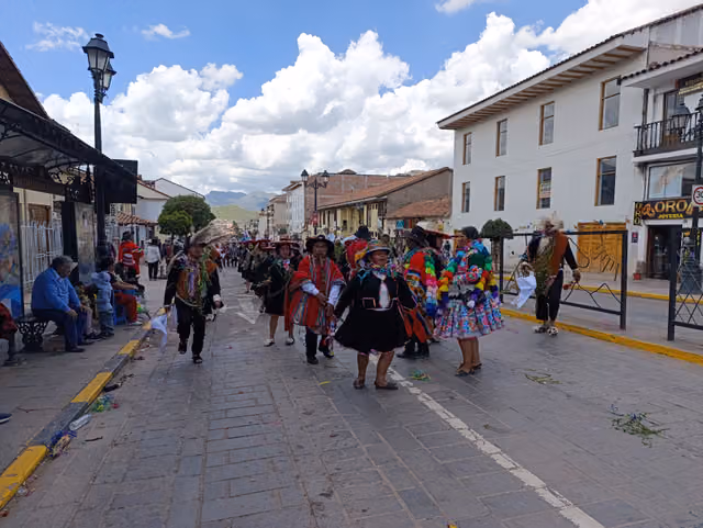 Danzas de carnaval en el Qhaswa Raymi 2025, Cusco (foto 307)