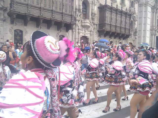 Pasacalle de Lima por la Festividad de la Virgen de la Candelaria 2024, fotografía 1011