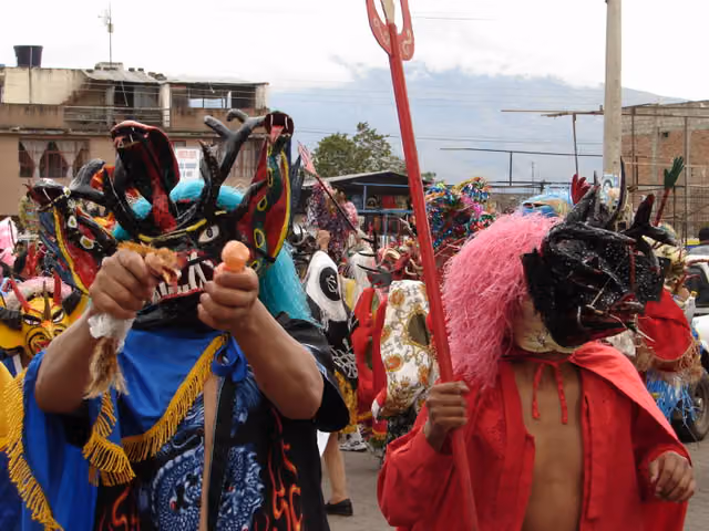 Diablada de Píllaro, photograph 037 (6 January 2007)