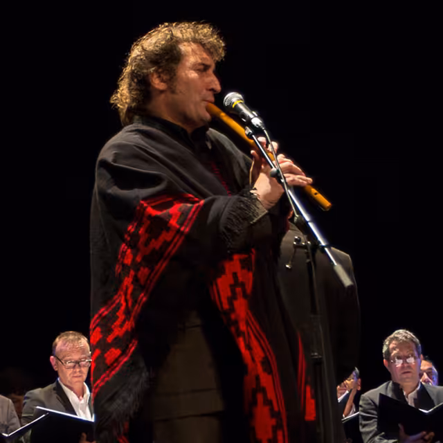Luis Rigou playing the quena