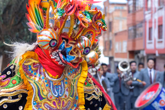 Bailarines de diablada, Bolivia (Diablada21)