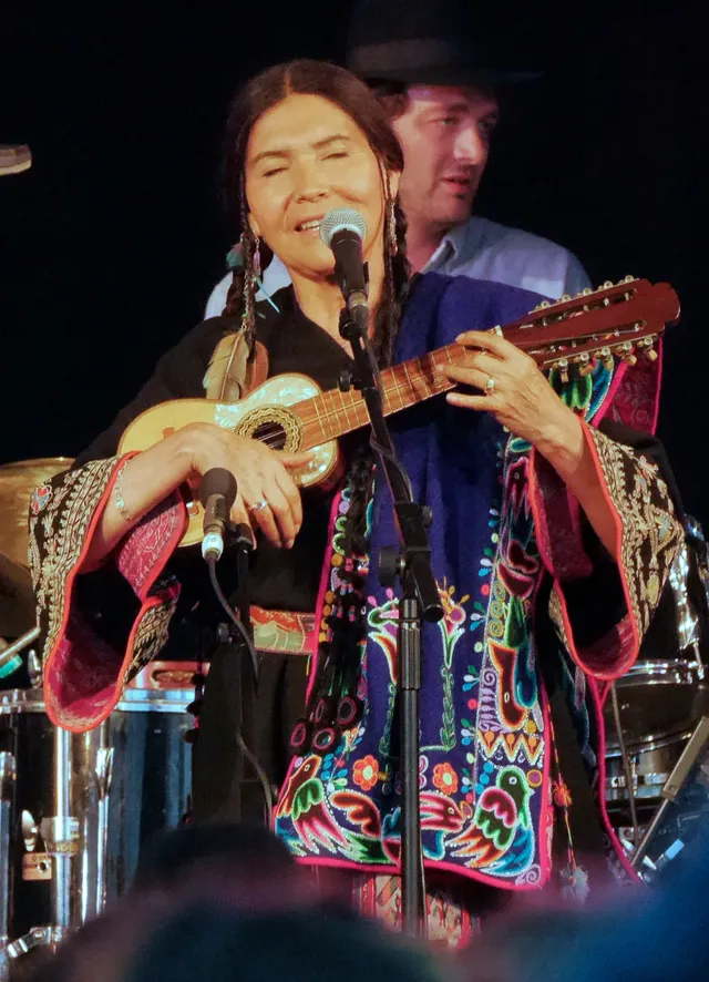 Luzmila Carpio playing