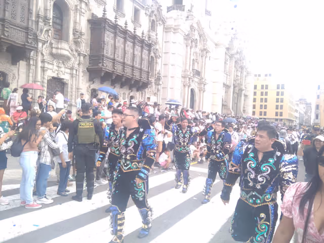 Pasacalle in Lima for the Virgen de la Candelaria festivity 2024 (1029)