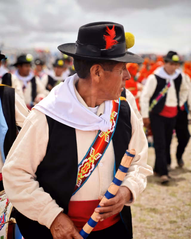 Músico varón, danza los chacareros de Qoritamaya