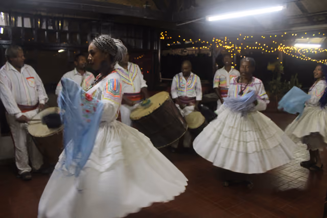 Afro-Bolivian saya costume