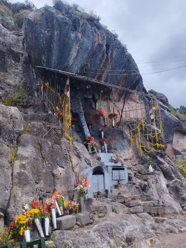 Compadres festival: cross of the Señor de Teteqaqa (photo 02)