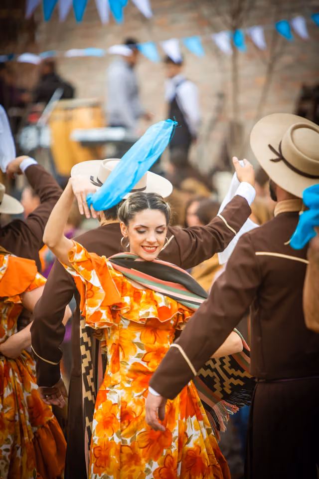 Argentine criollo dance