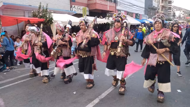 Pujllay dancers
