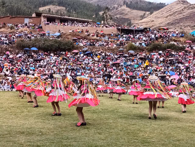 Mestiza Qoyacha dance, San Salvador 02