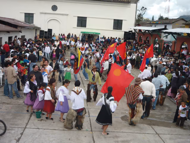 Kichwa-Kayambe comparsas