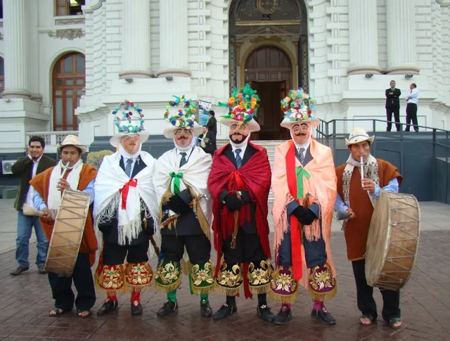 Huari Danza