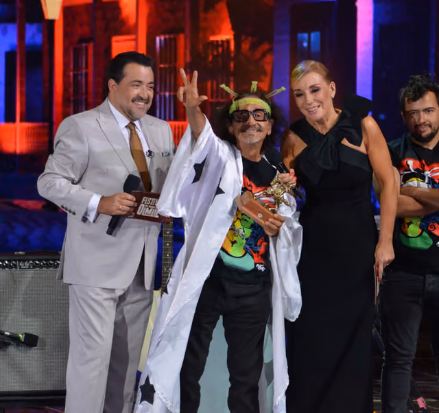 Leo Caprile, Florcita Motuda and Karen Doggenweiler at the Huaso de Olmué Festival 2018 (02)