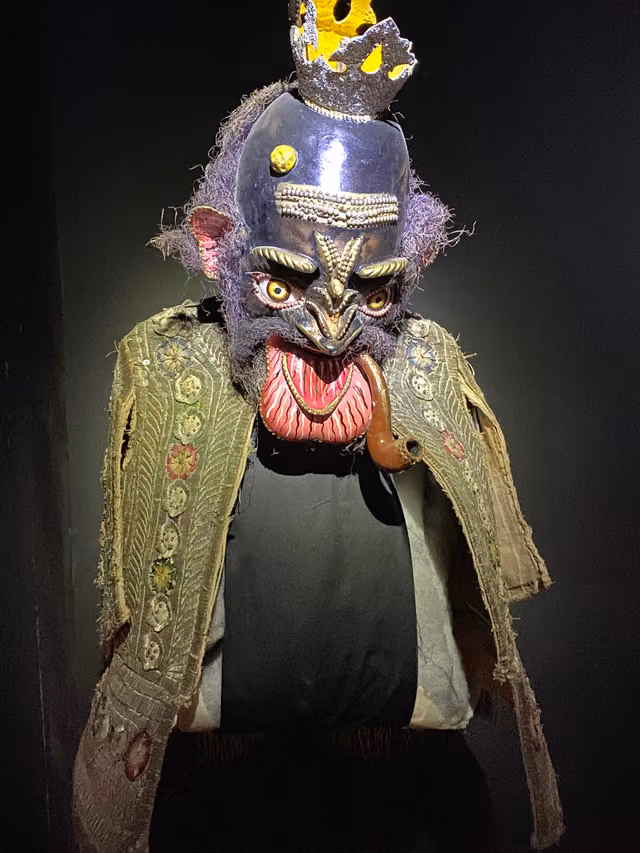 Máscara de Rey Moreno (MUSEF)