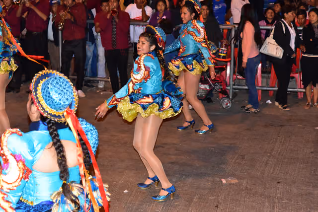 Festividad de San Miguel Arcángel en Tiquipaya (01)