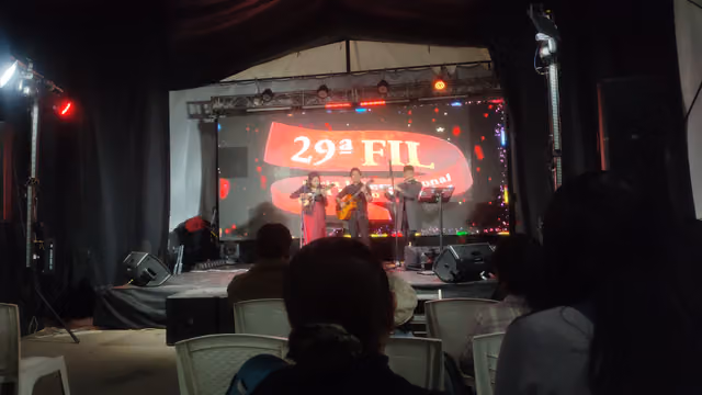 Presentación musical de charango