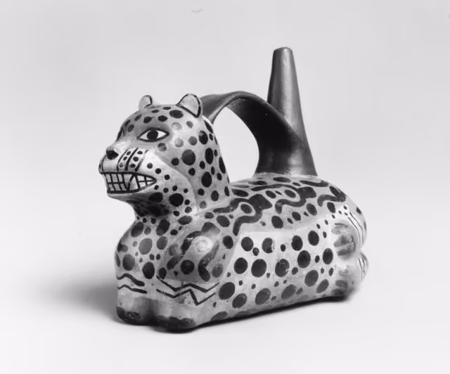 Jaguar whistling jar – Wari