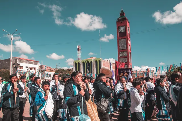 Sikuri retreta in Huancané - 1 May