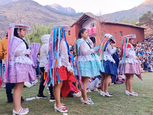 Qoyacha dance, San Salvador 01