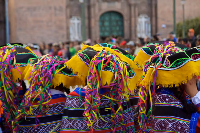 Fiesta de danza tradicional andina, Cusco (091)