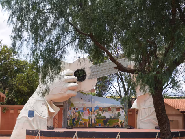 Stage of the Walter Camacho open-air theatre – El K’jochi with a giant charango