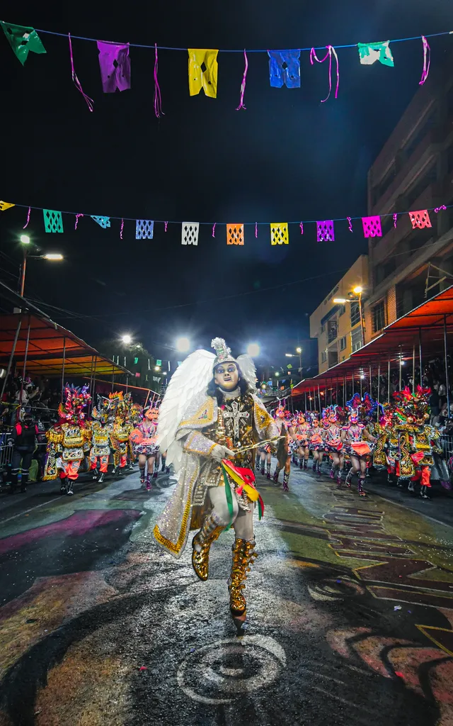 Bailes folclóricos del carnaval de Oruro
