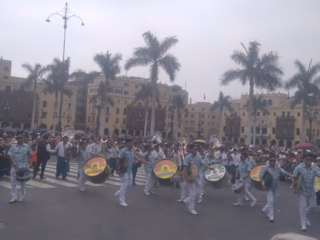 Street procession in Lima for the Feast of the Virgin of Candelaria 2025 (122)