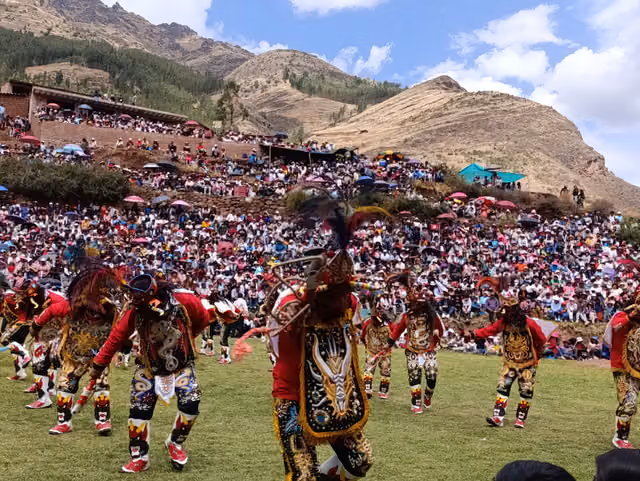 Saqra dance, San Salvador 10