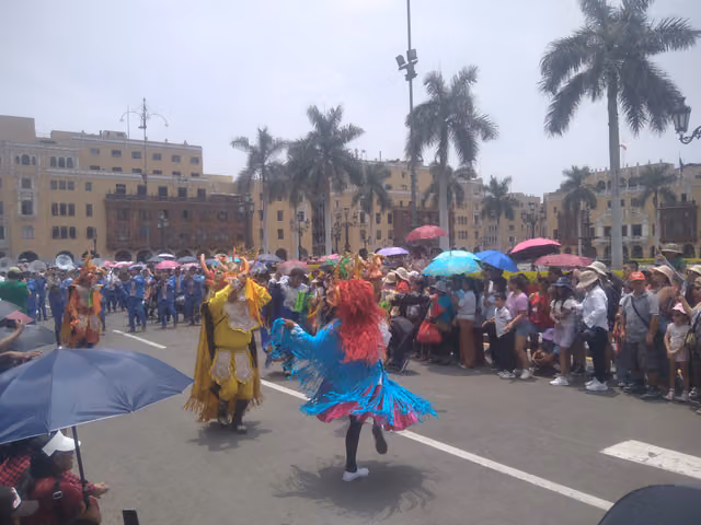 Pasacalle de morenada en Lima, Festividad de la Virgen de la Candelaria 2024 (foto 243)