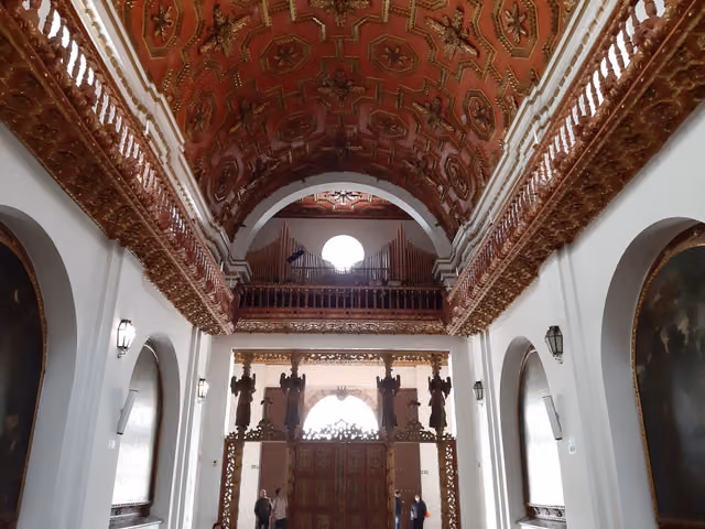 Upper choir and pipe organ of the Capilla del Sagrario, Bogotá
