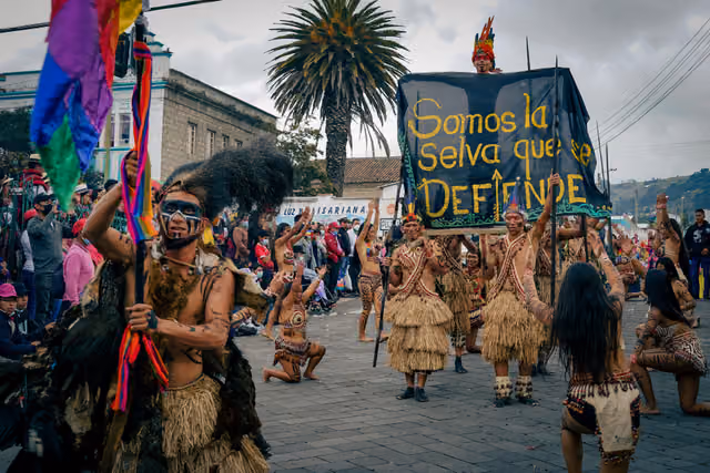 Somos la selva que se defiende, danza y teatro
