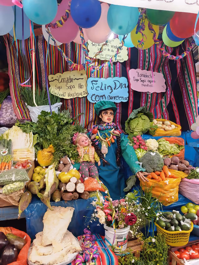 Festividad de Comadres Cusco, Mercado de Wanchaq 43