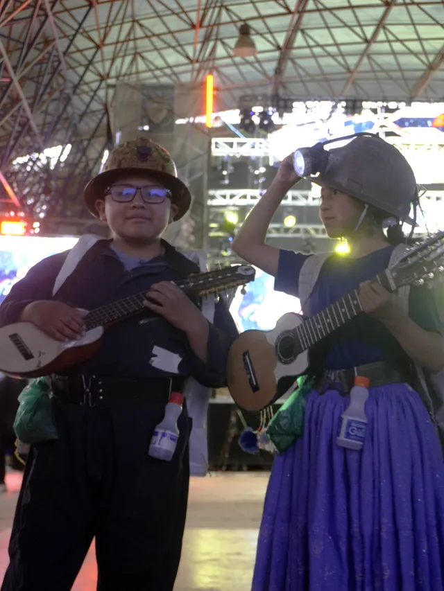 Children participants of the Aiquile Charango Festival 2025 representing Oruro