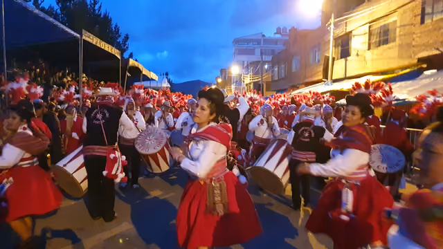 To the rhythm of Peru's colours