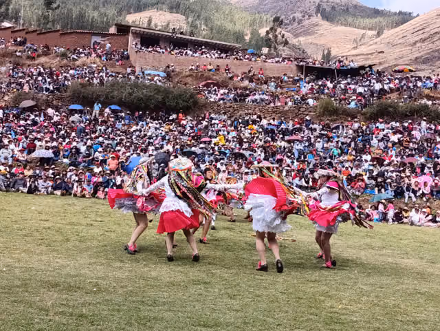Mestiza Qoyacha dance, San Salvador 07