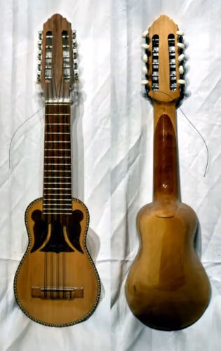Charango (instrument image)