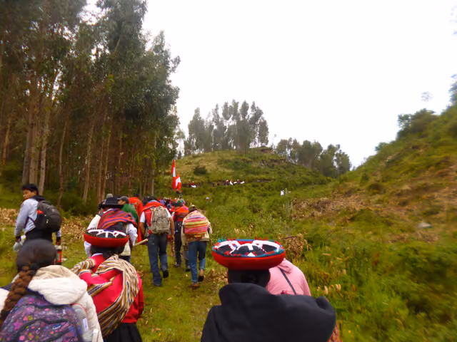 Communal boundary walk (linderaje) in the Fortaleza community, Cusco (57)