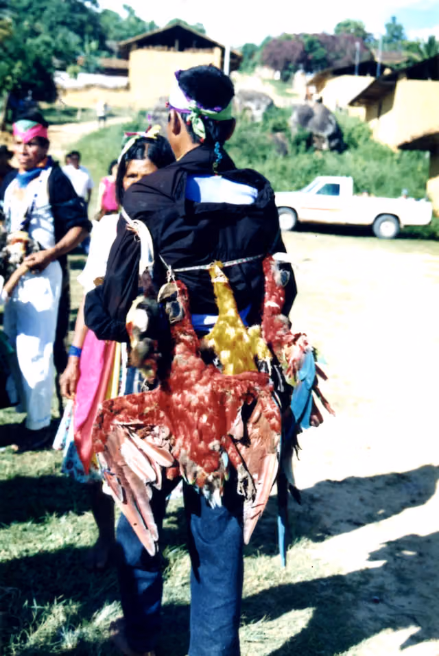 Trajes ceremoniales kichwa lamistas en Lamas