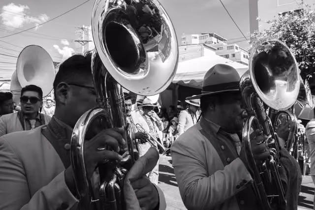 Musicians at the folkloric parade of the Cochabamba carnival 07