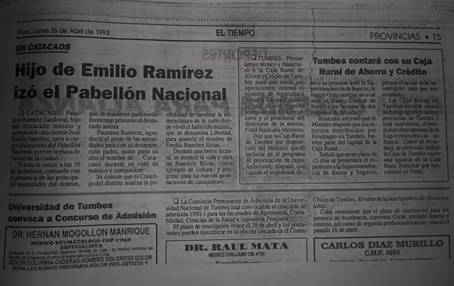 Son of José Emilio Ramírez raising the national flag