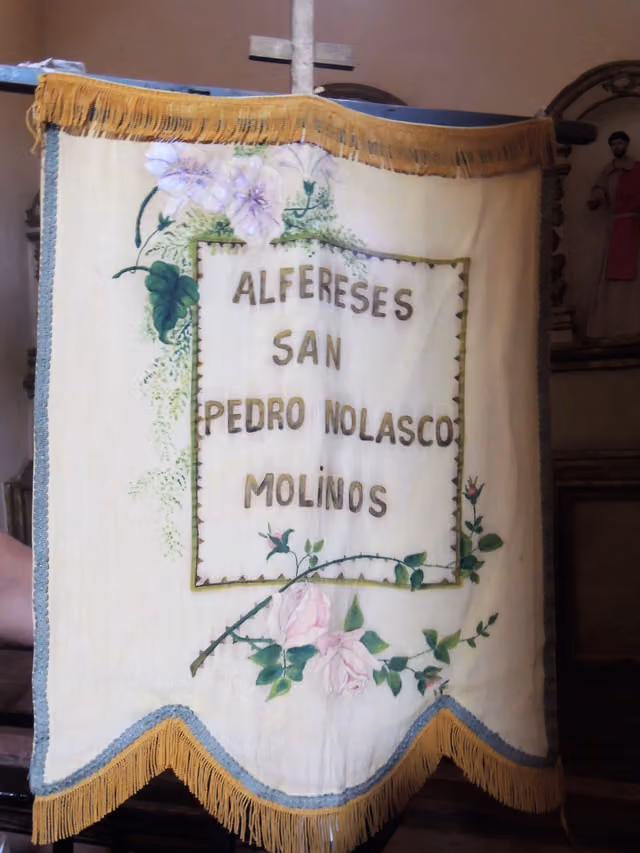 Estandarte del grupo de alfereces San Pedro Nolasco