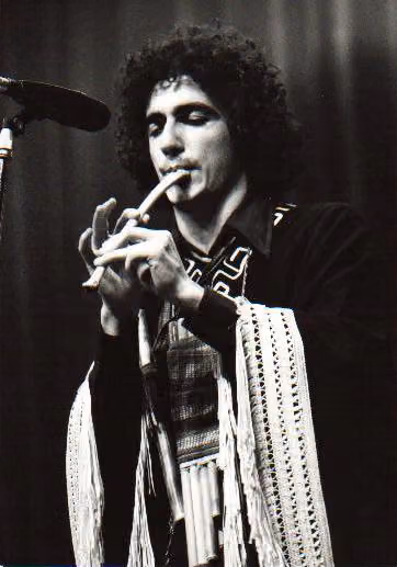 Artistic biography of Alcides Mejía Hany, Savia Andina (1975, 30)